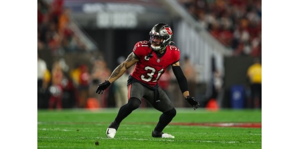 Los Tampa Bay Buccaneers vuelven a contratar a Antoine Winfield con el salario más alto para un safety de la NFL Los Tampa Bay Buccaneers vuelven a contratar a Antoine Winfield con el salario más alto para un safety de la NFL